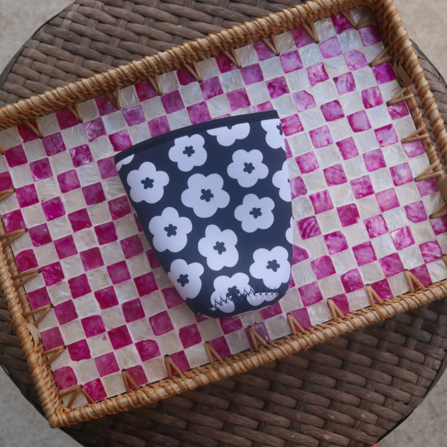 BLACK FLOWER COFFEE SLEEVE - 3 SIZES